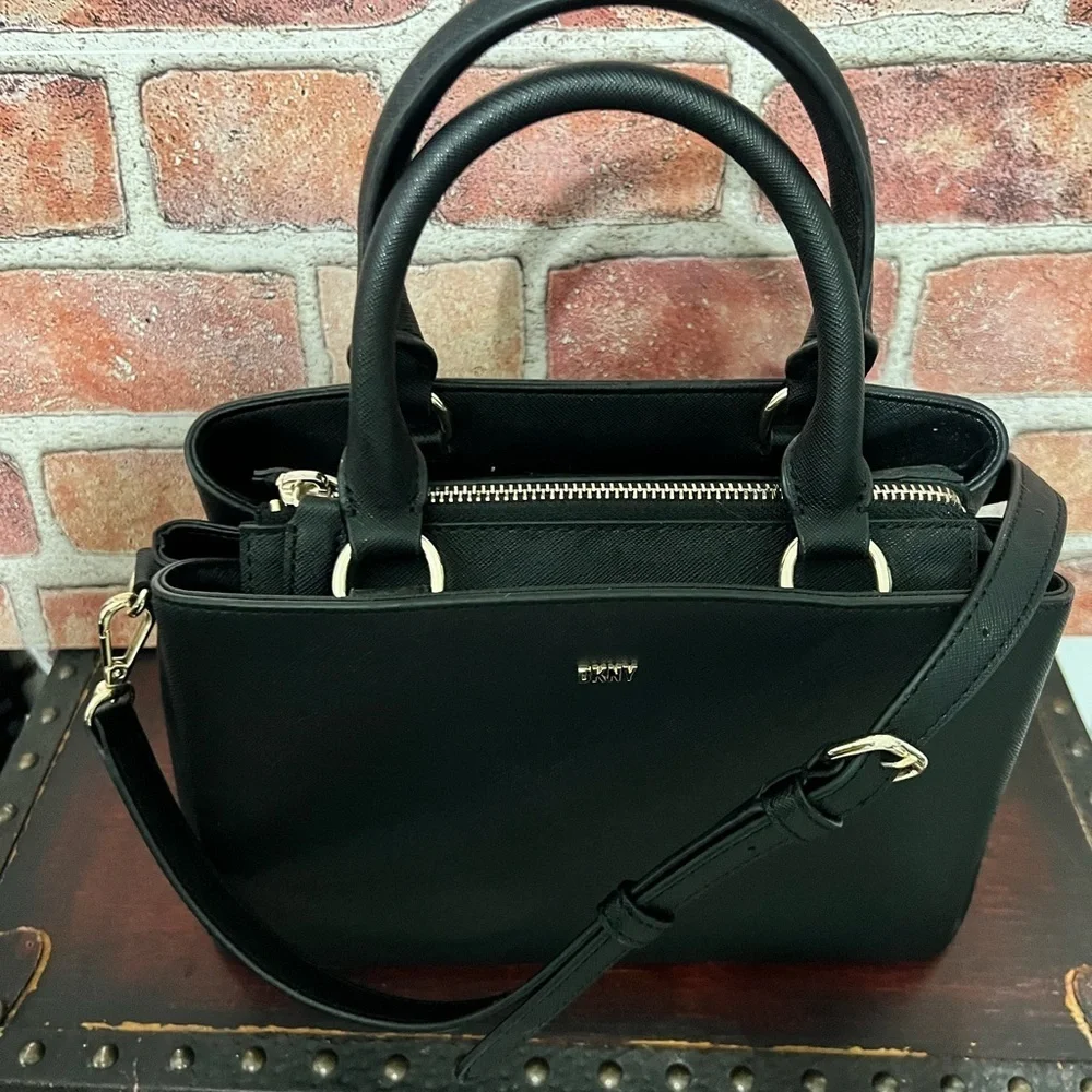 DKNY Black medium size Faux Leather Handbag